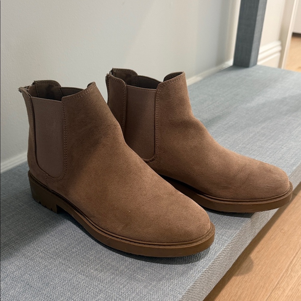 Kensie Women's Tan Suede Ankle Booties